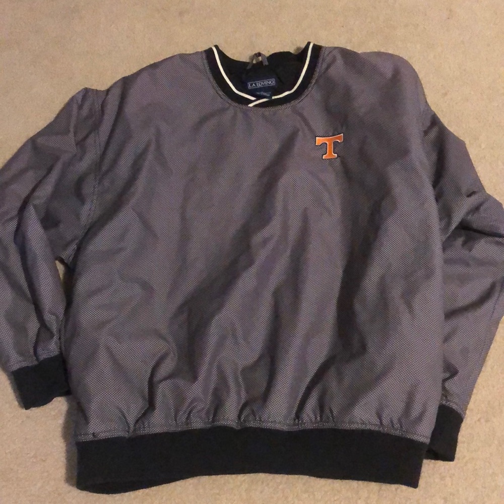 Tennessee sweatshirt !!!! In great condition
